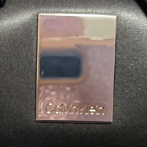 Brand New Calvin Klein Women's Crossbody - Picture 5 of 5